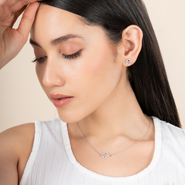 Radiant Clover Lumina Necklace